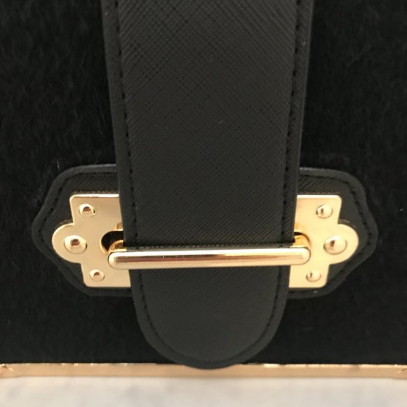 Crossbody with faux cowhide - Picture 2 of 6